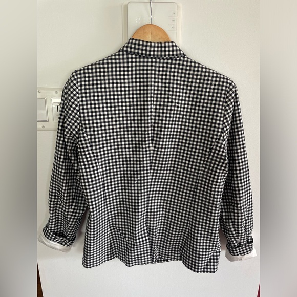 Versatile Blazer by Exclusivite Simons - Picture 3 of 13